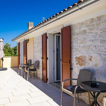 Fuma Up To 6 Persons With Private Pool & Sea View In Istria فيلة *