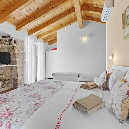 Fuma Up To 6 Persons With Private Pool & Sea View In Istria * بالي