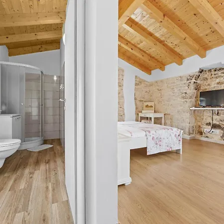 Fuma Up To 6 Persons With Private Pool & Sea View In Istria فيلة *