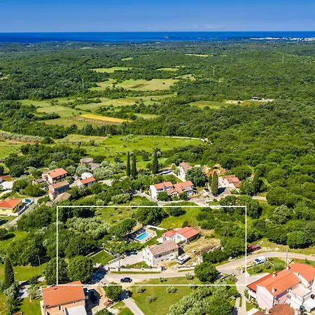 فيلة Fuma Up To 6 Persons With Private Pool & Sea View In Istria *