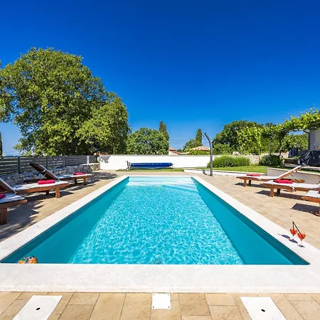 Fuma Up To 6 Persons With Private Pool & Sea View In Istria * Bale