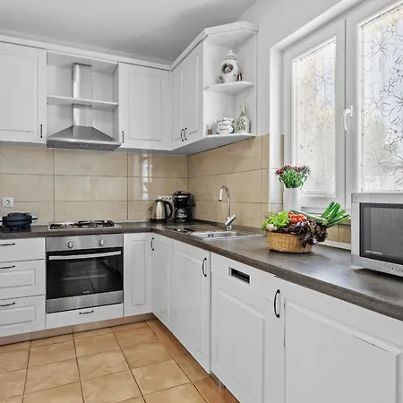فيلة Fuma Up To 6 Persons With Private Pool & Sea View In Istria بالي